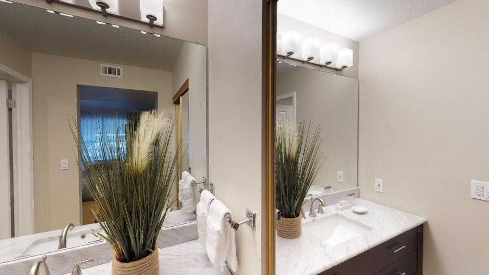 One-Bedroom Suite - 2 Double Beds interior